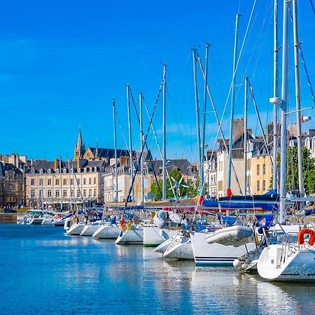 Appartement Moderne Finement Decore Avec Balcon A Vannes Centre 外观 照片