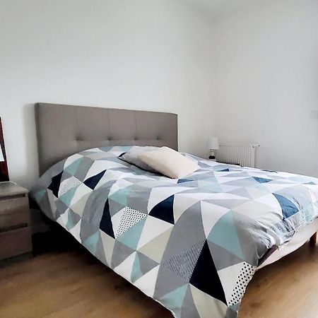 Appartement Moderne Finement Decore Avec Balcon A Vannes Centre 外观 照片
