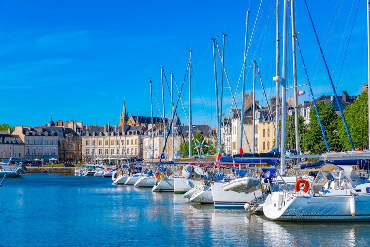 Appartement Moderne Finement Decore Avec Balcon A Vannes Centre 外观 照片
